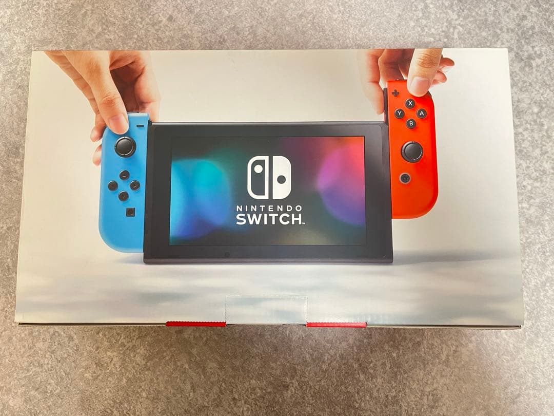 【完品】Nintendo Switch 本体+SDカード(64GB)+軽量ケース