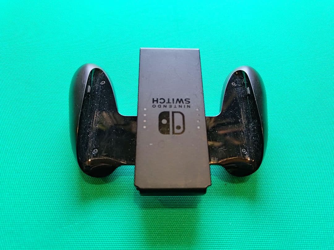任天堂 SWITCH 本体、付属品とゲームソフト4本付き