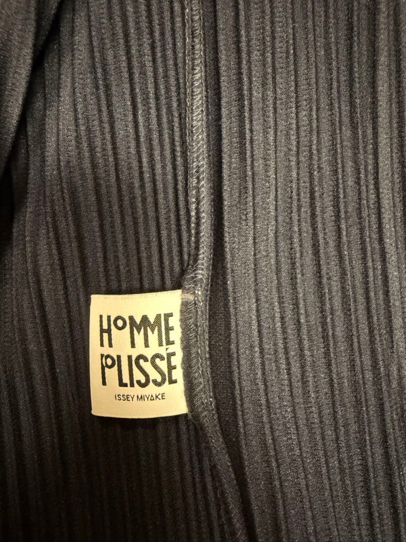 ISSEY MIYAKE HOMME PLISSÉ ジップアップトップス