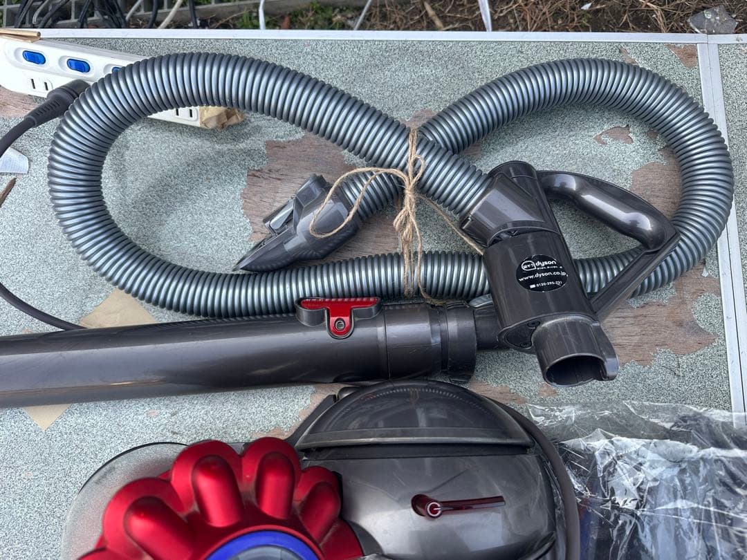 Dyson DC48 掃除機本体 グレー/レッド