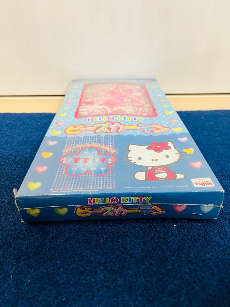 【新品未開封】ハローキティ　ビーズカーテン　レトロ　YUJIN