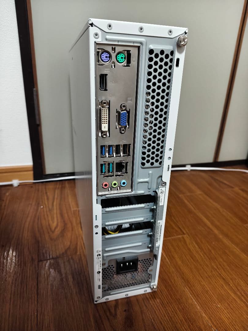 エプソン Corei7-8700 メモリ32GB SSD256GB