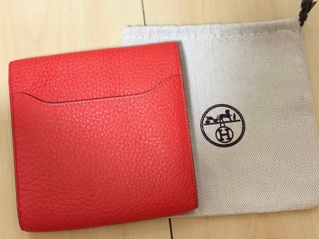 HERMES レッド 二つ折り財布
