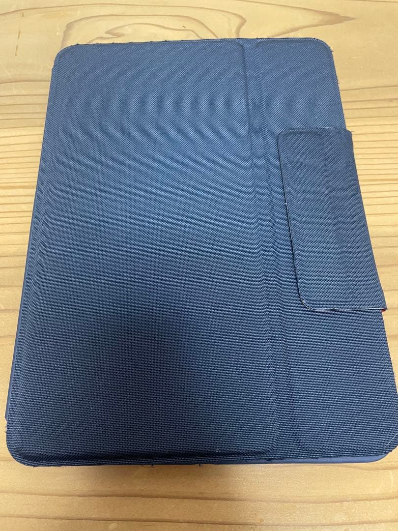 iPad第8世代 32GB バッテリー97% ロジクールキーボード付