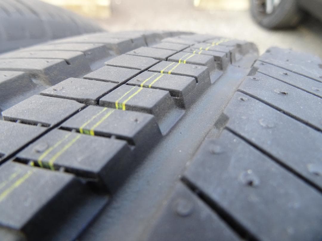 マンマミーア25年8月製225/55R18新車外しオールシーズンタイヤ4本