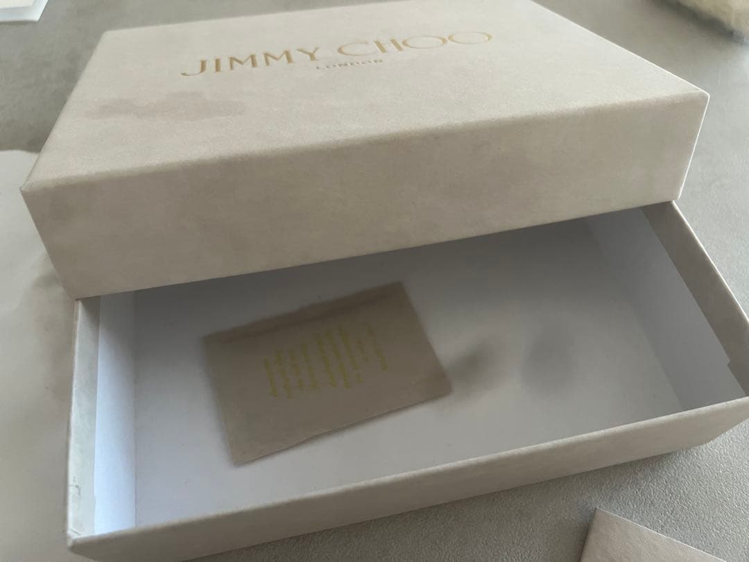 JIMMY CHOO 星型スタッズ 三つ折り財布
