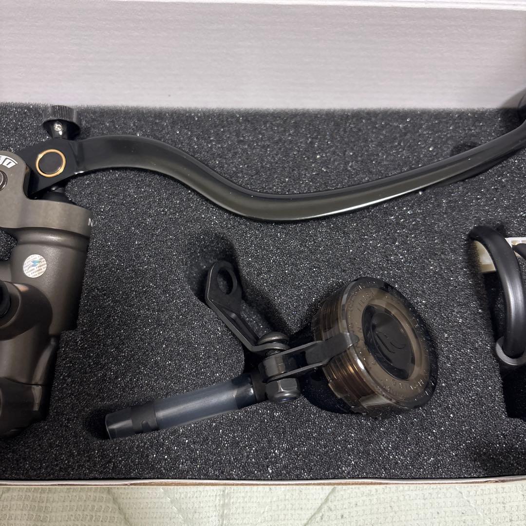 Farando FMF107 ラジアルマスター 15mm 右用 新品