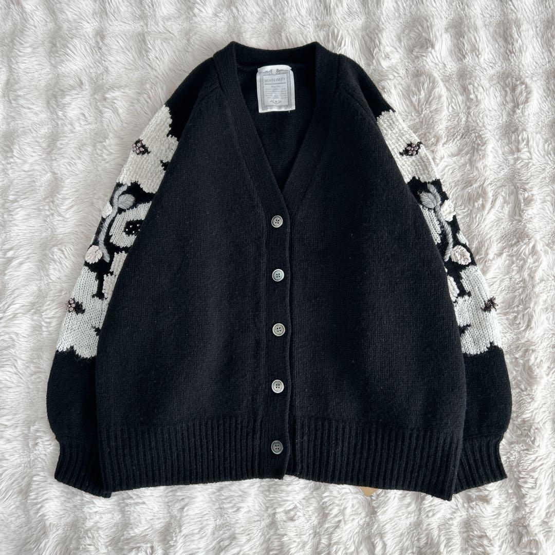 新品✨ ビアズリー★袖ジャガードカーディガン　花柄　ビーズ　黒