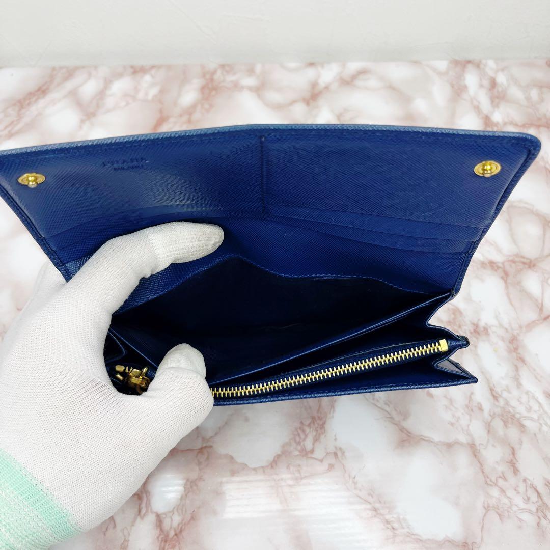 85【美品】PRADA 二つ折り財布　長財布