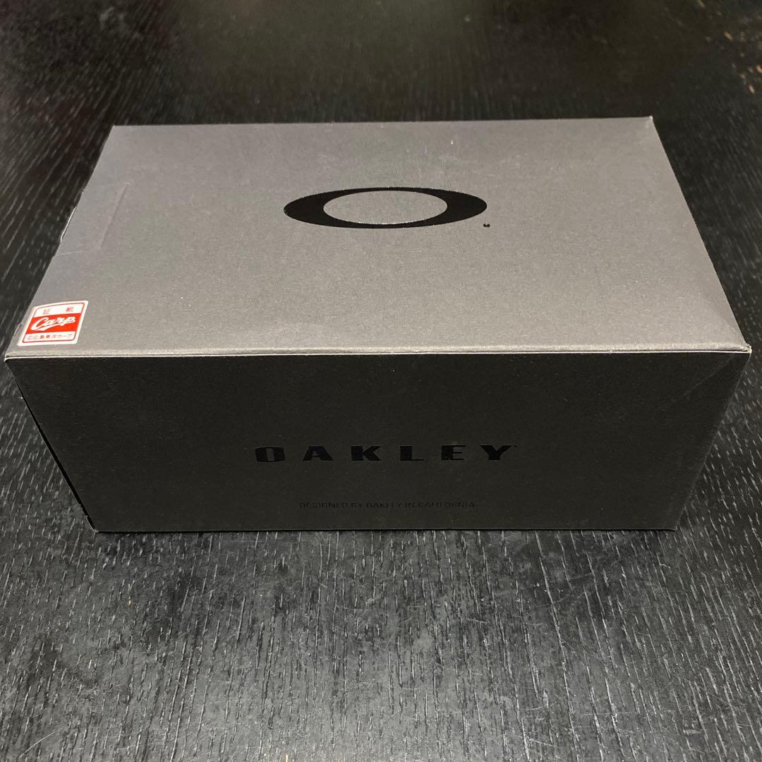 【 新品未使用品 】OAKLEY（オークリー）サングラスRADAR LOCK 赤