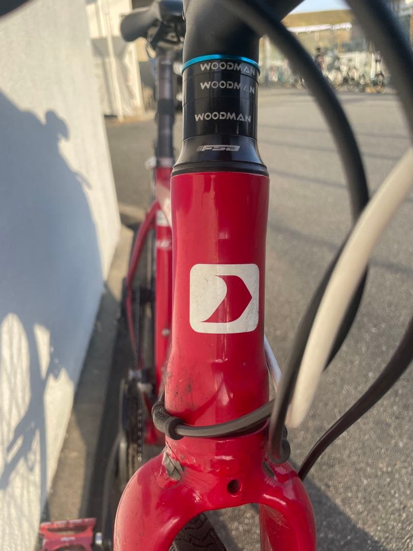LOUIS GARNEAU TR LITE Eクロスバイク　油圧ディスク