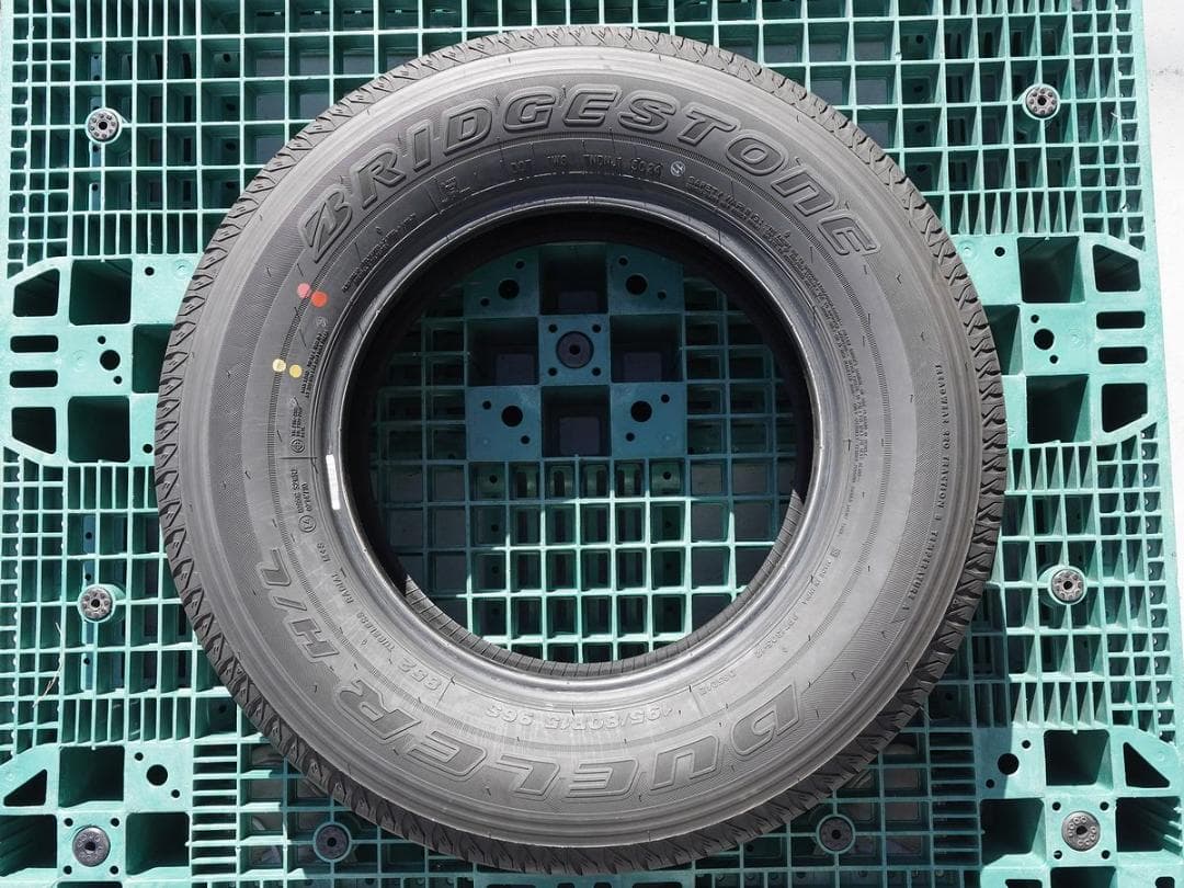 近*志様 極上　新車外し BS デューラー H/L 852 195/80R15