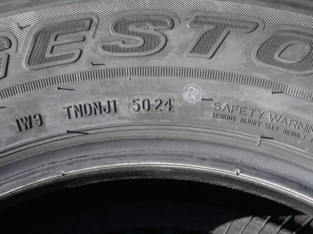 近*志様 極上　新車外し BS デューラー H/L 852 195/80R15