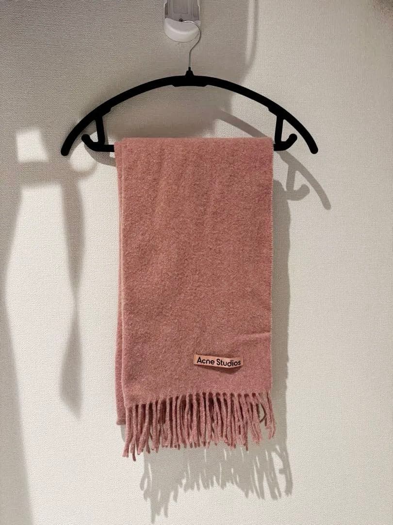 Acne Studios ピンク フリンジマフラー