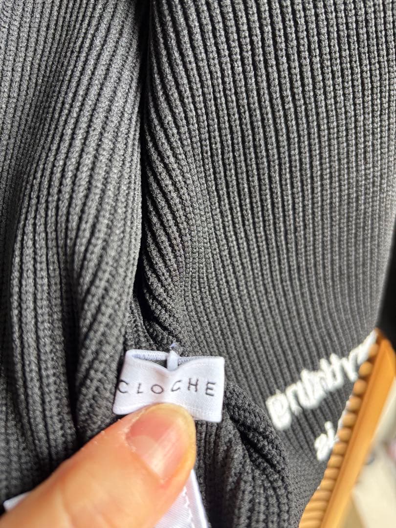【タグ無し新品未使用】CLOCHE カーディガン　ブラック（セブンフェアリー）
