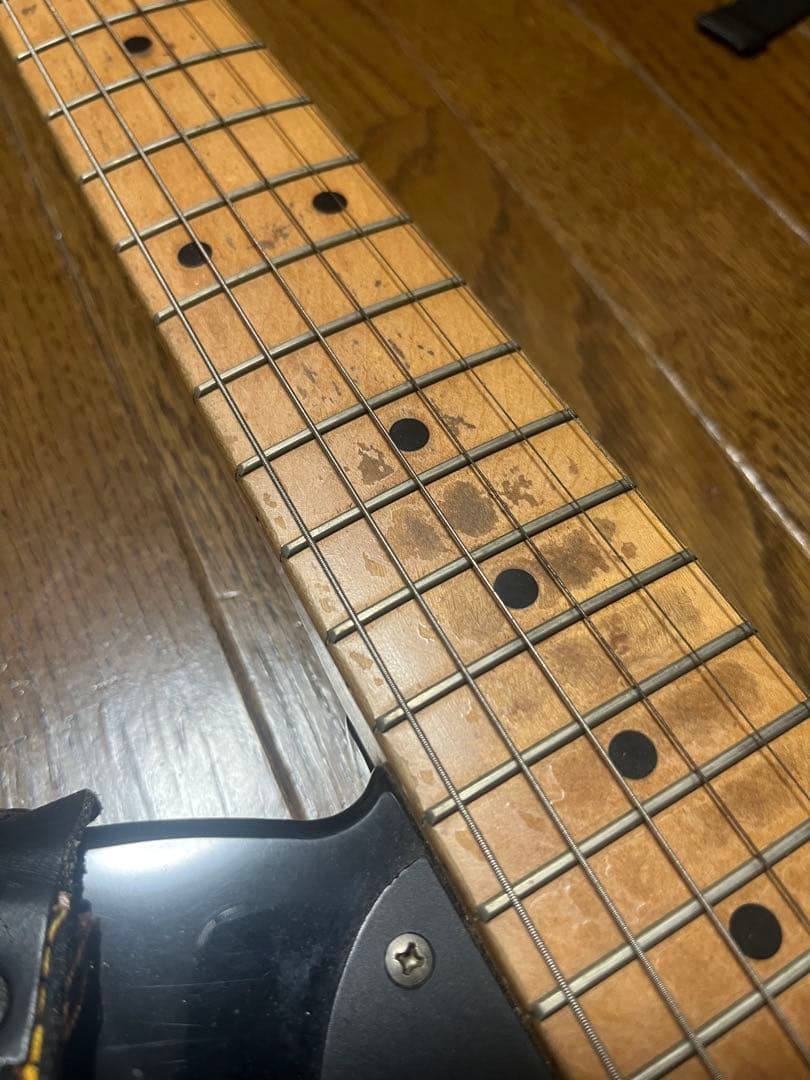 Earl　Squier by fender TelecasterMシリアル