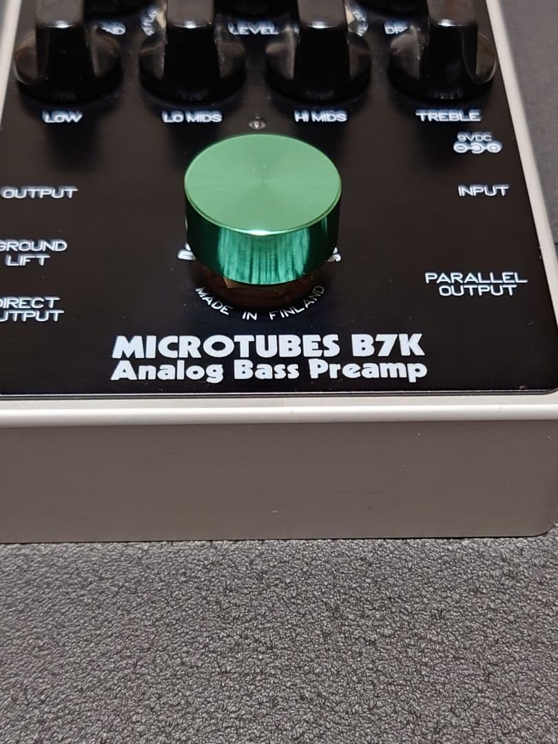 ベース MICROTUBES B7K Analog Bass Preamp