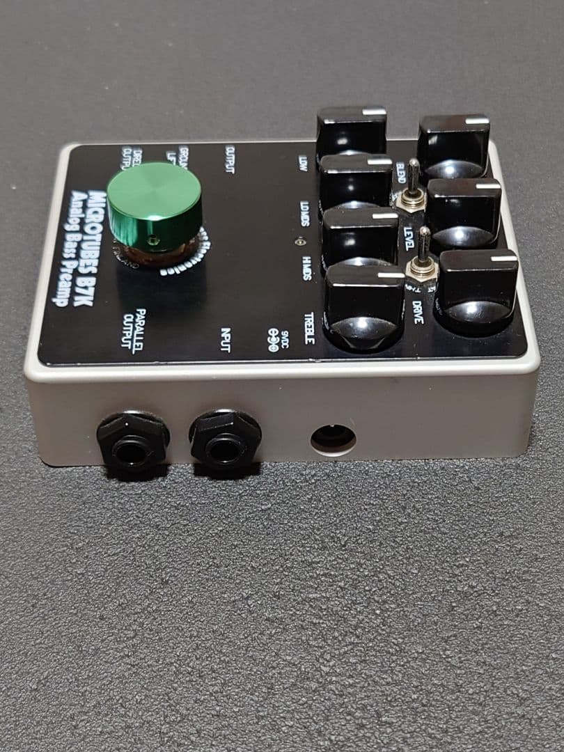 ベース MICROTUBES B7K Analog Bass Preamp