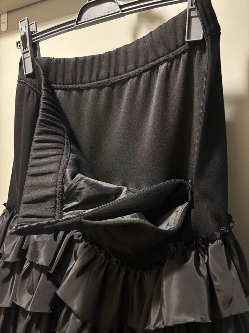 OMMO MANY FRILLS VOLUME SK 黒 サイズ38