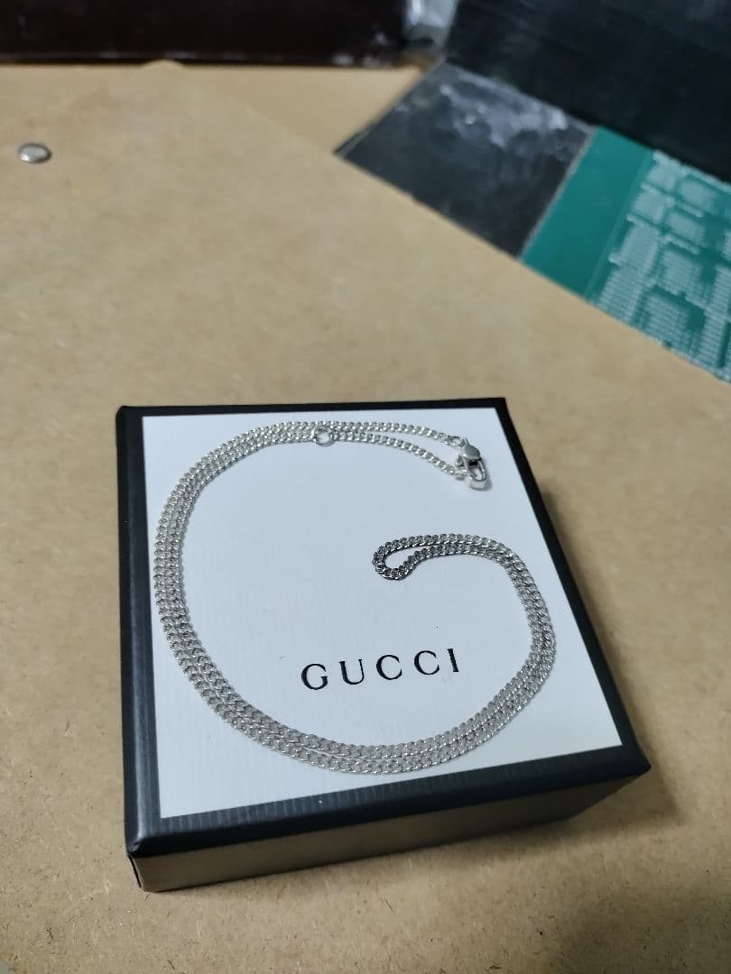 良好品 GUCCIグッチ シルバー925チェーンネックレス 高級感あり 箱等付