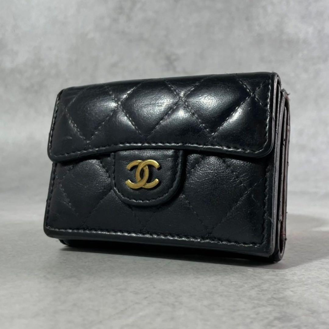 【大人気】CHANEL 三つ折り財布 ラムスキン ココ ブラック