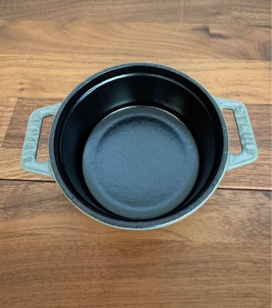 【新品未使用】STAUB ストウブ　ココット10cm