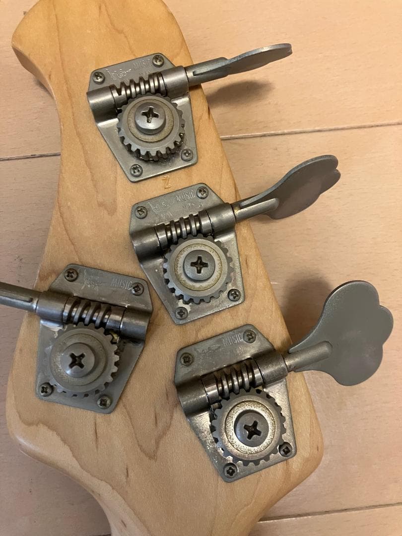 Ernie Ball Music Man StingRay 4 スティングレイ