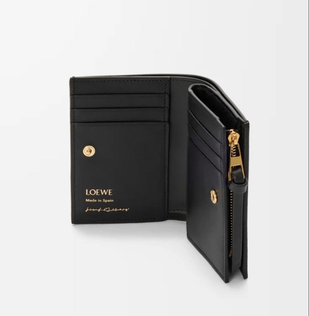 【新品・未使用】LOEWE コンパクト ウォレット（ナパカーフ）