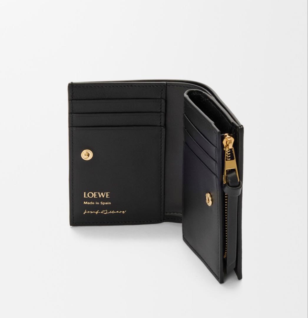 【新品・未使用】LOEWE コンパクト ウォレット（ナパカーフ）