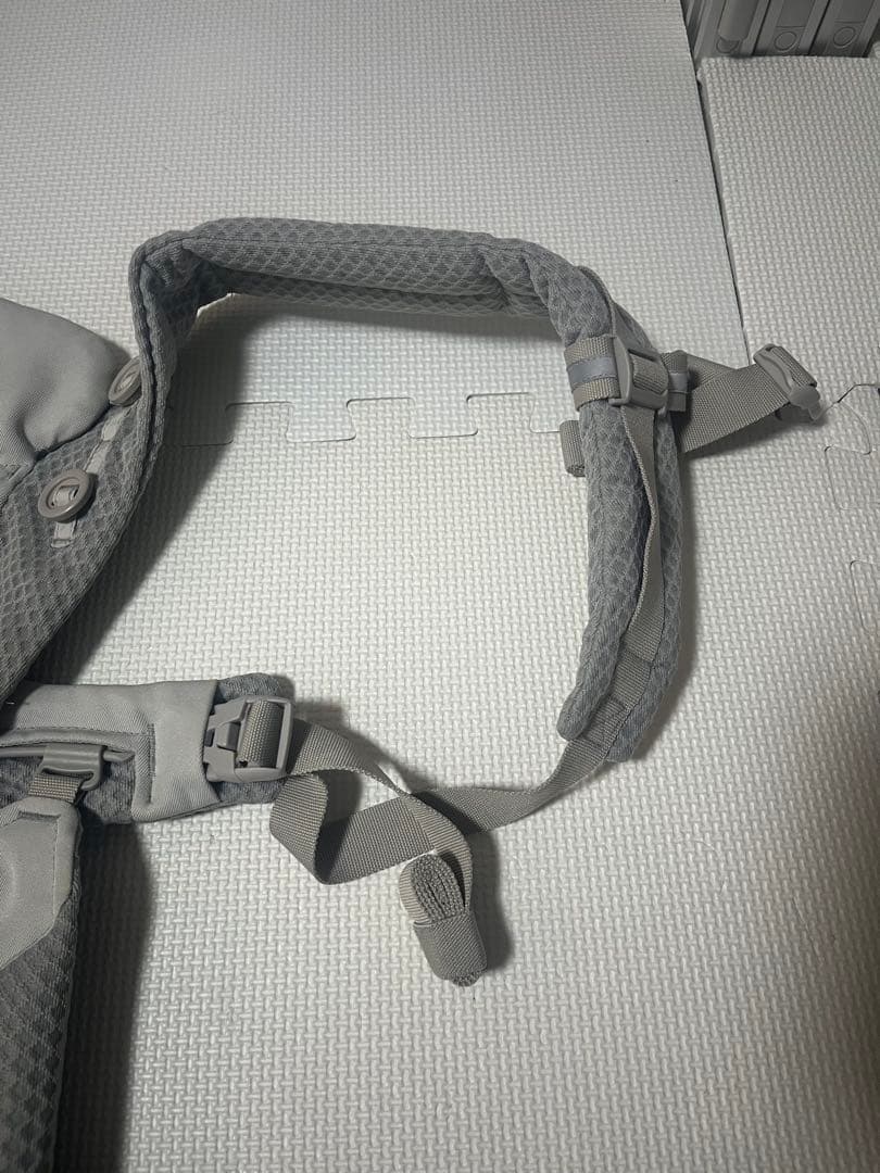 ERGO baby OMNI BREEZE オムニブリーズ　抱っこ紐 グレー