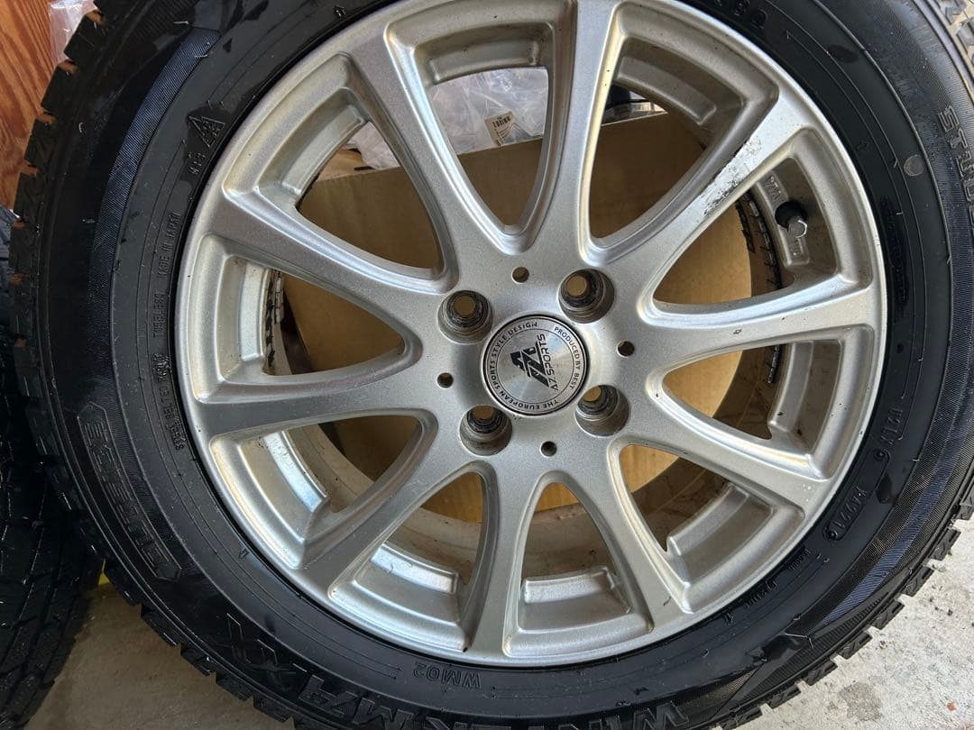 DUNLOP スタッドレスタイヤ 185/65R15 4本セット