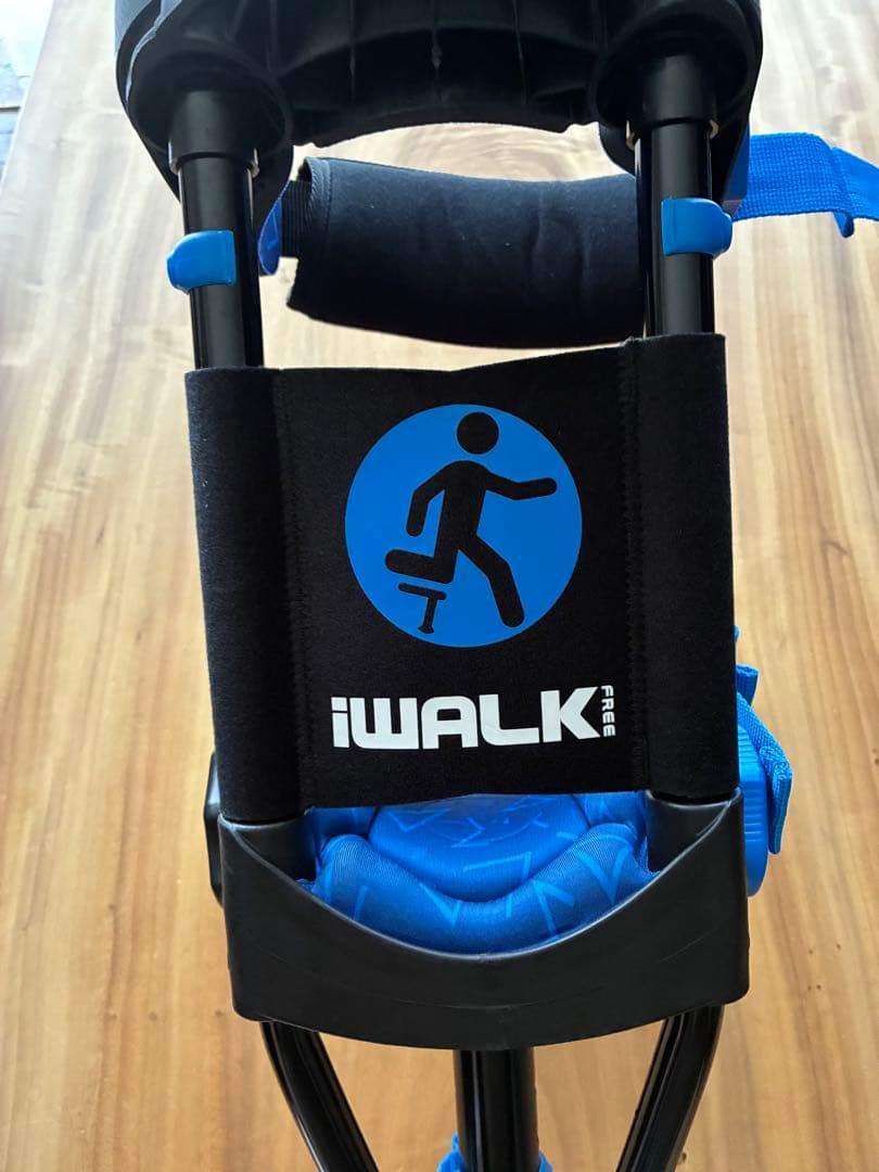 アイウォークフリー箱付き【iWALK FREE３.０】両手が空く片足のせる松葉杖