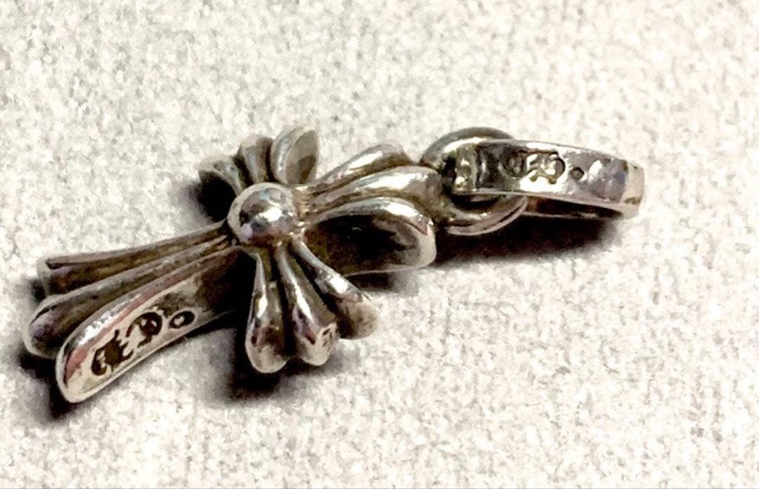 CHROME HEARTS(クロムハーツ)ベイビーファットクロスチャーム