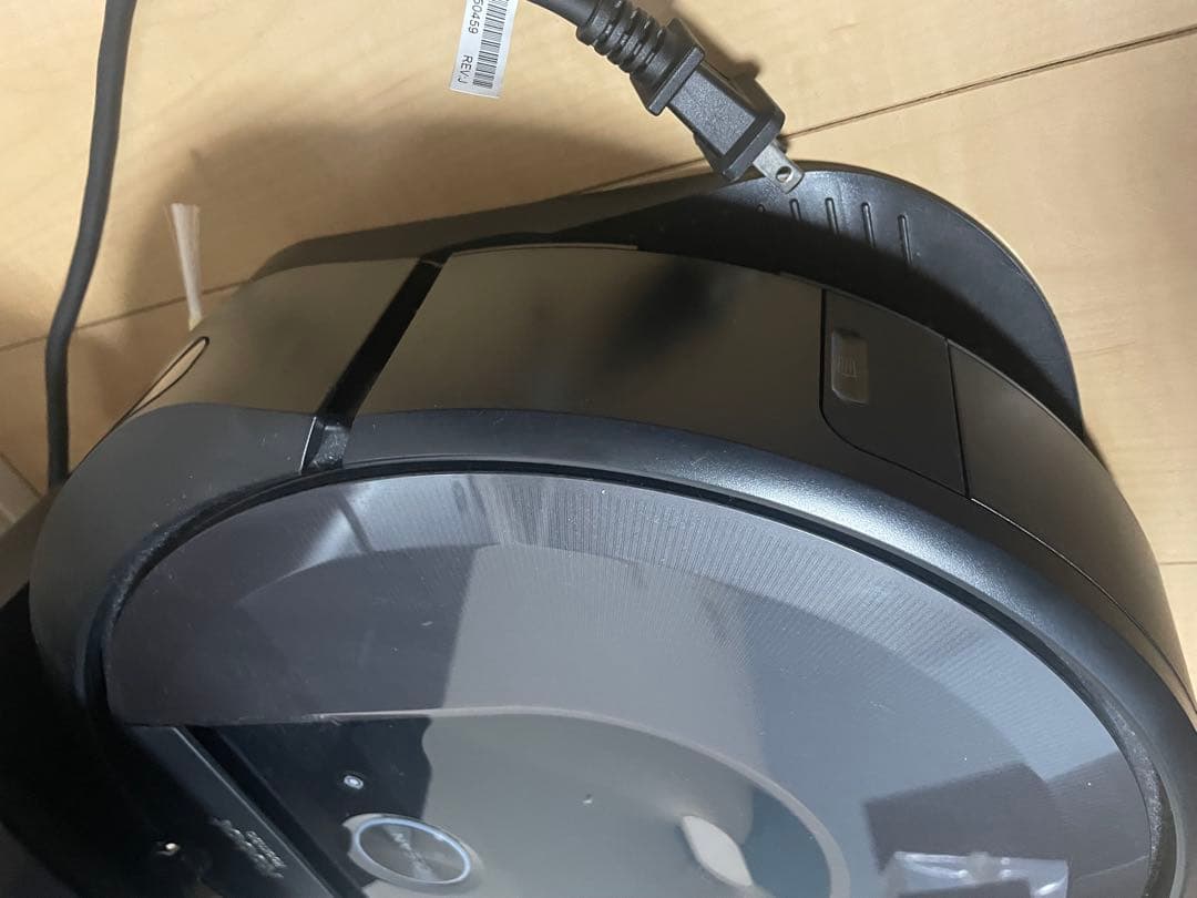 【美品】ルンバ i7+ 自動ゴミ収集機付き iRobot