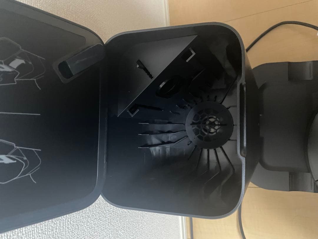 【美品】ルンバ i7+ 自動ゴミ収集機付き iRobot