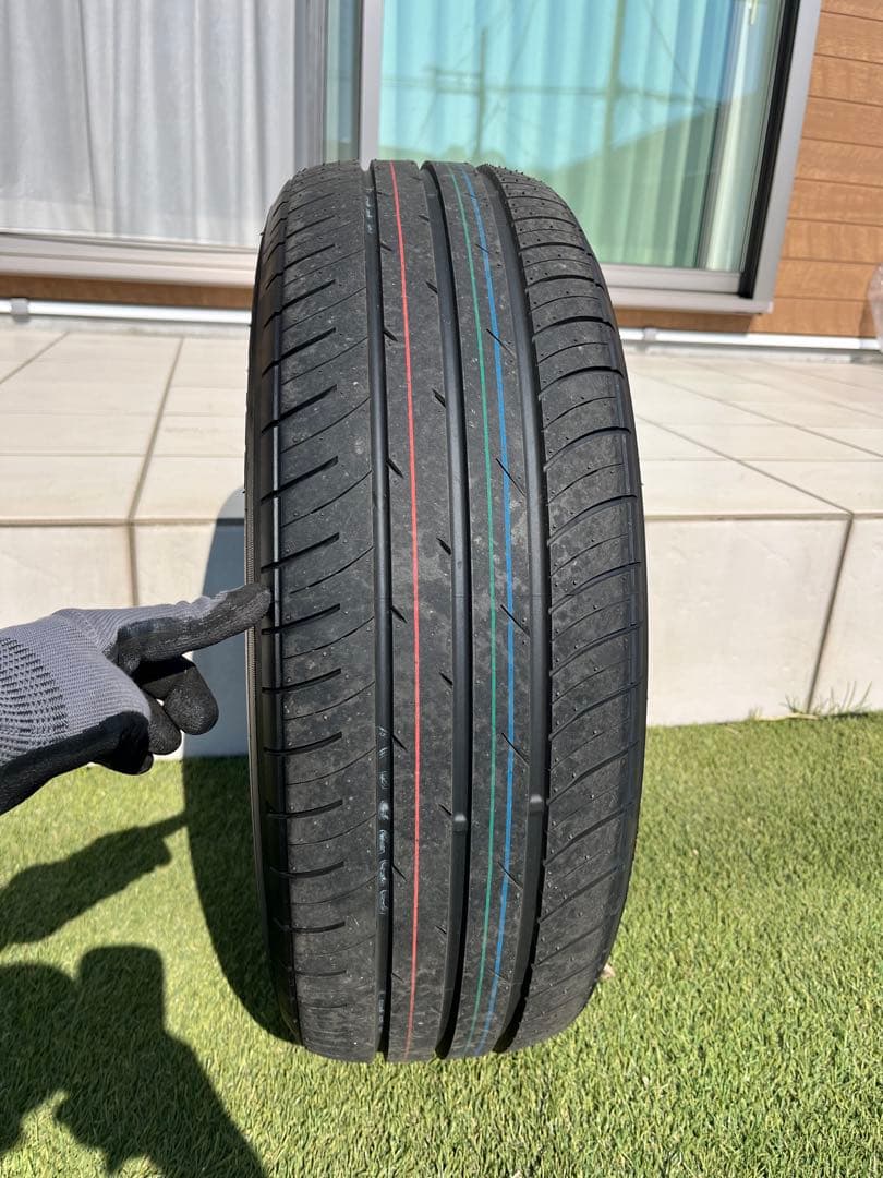 ノア　トヨタ純正16インチ　新車外し