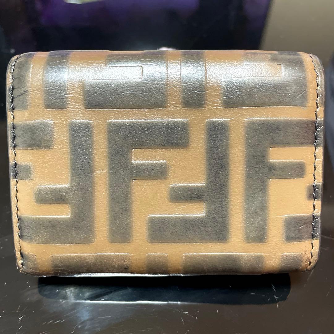 Fendi 三つ折り財布 ベージュ ブラック