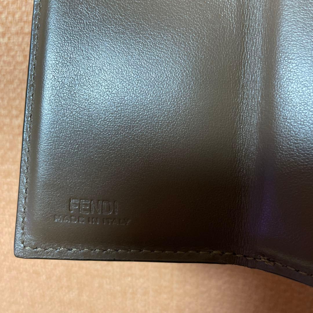 Fendi 三つ折り財布 ベージュ ブラック