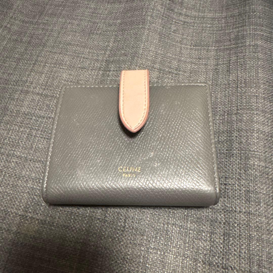 CELINE 2つ折り財布 グレー ピンク