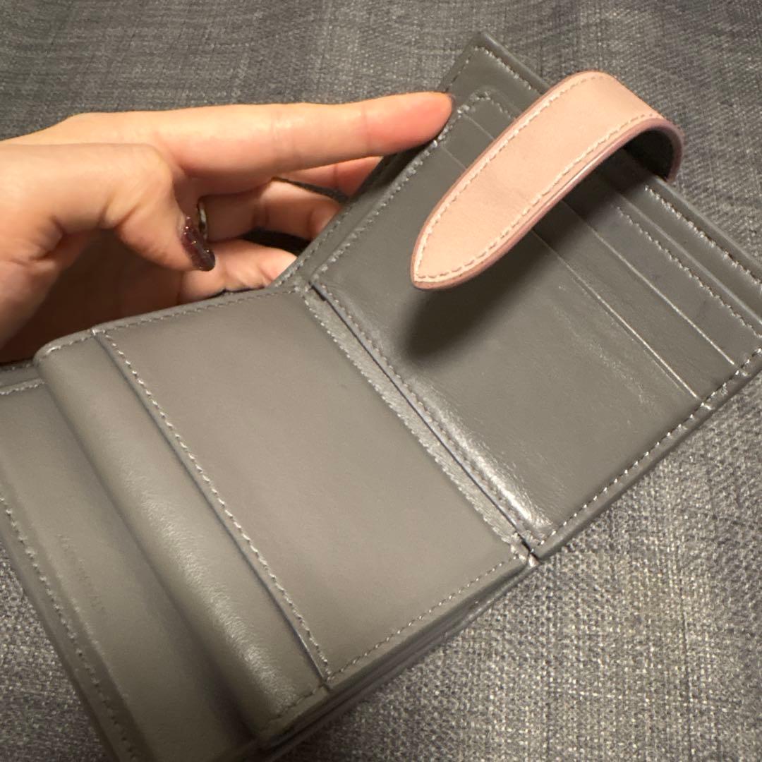CELINE 2つ折り財布 グレー ピンク