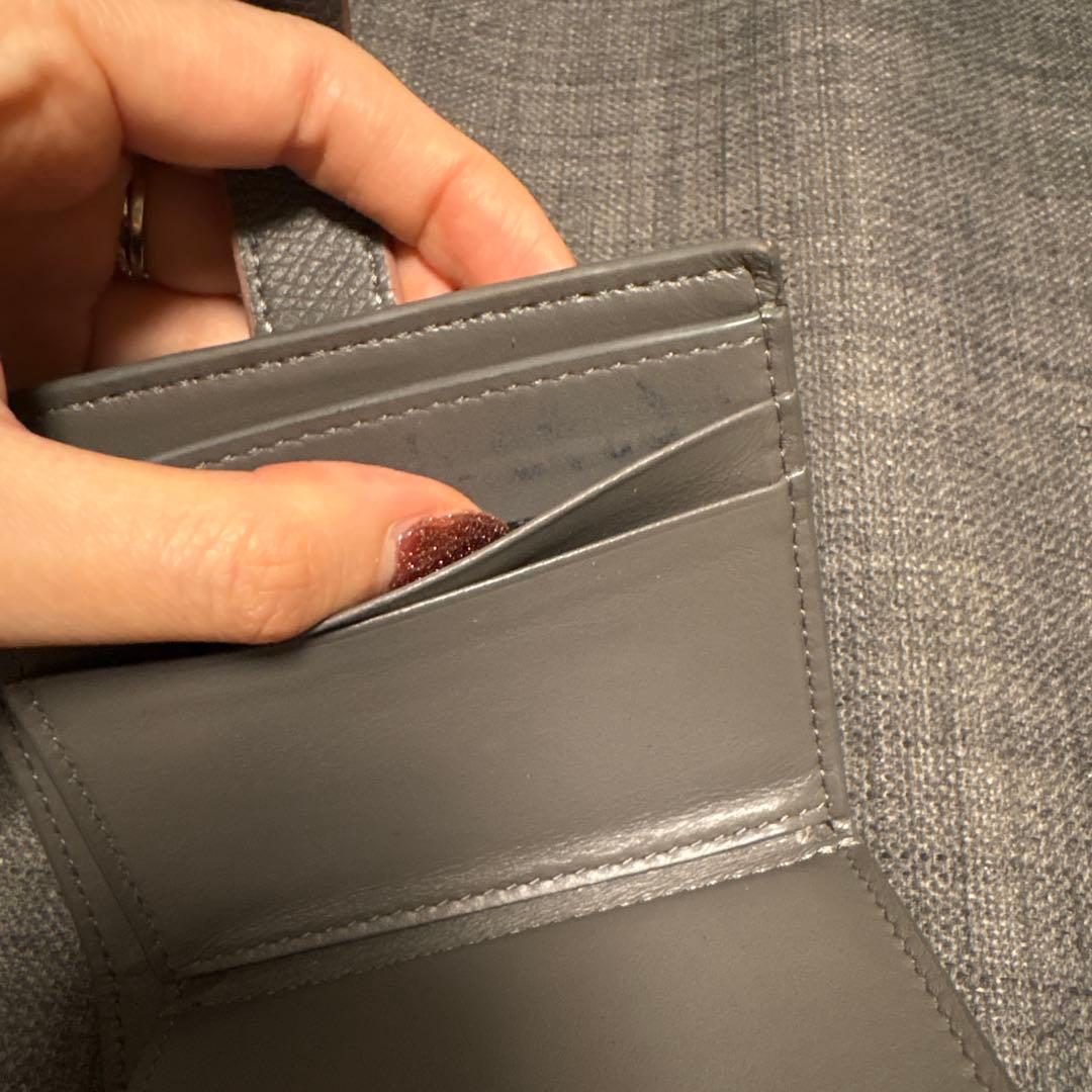 CELINE 2つ折り財布 グレー ピンク