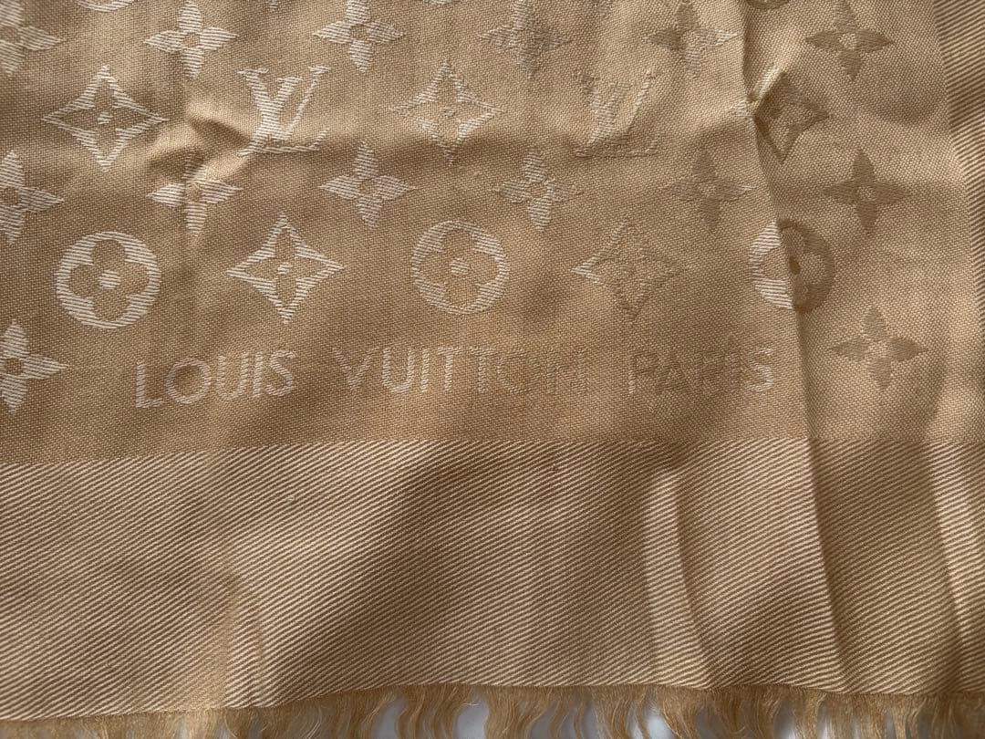 LOUIS VUITTON ルイヴィトン ショール モノグラム ／ゴールド