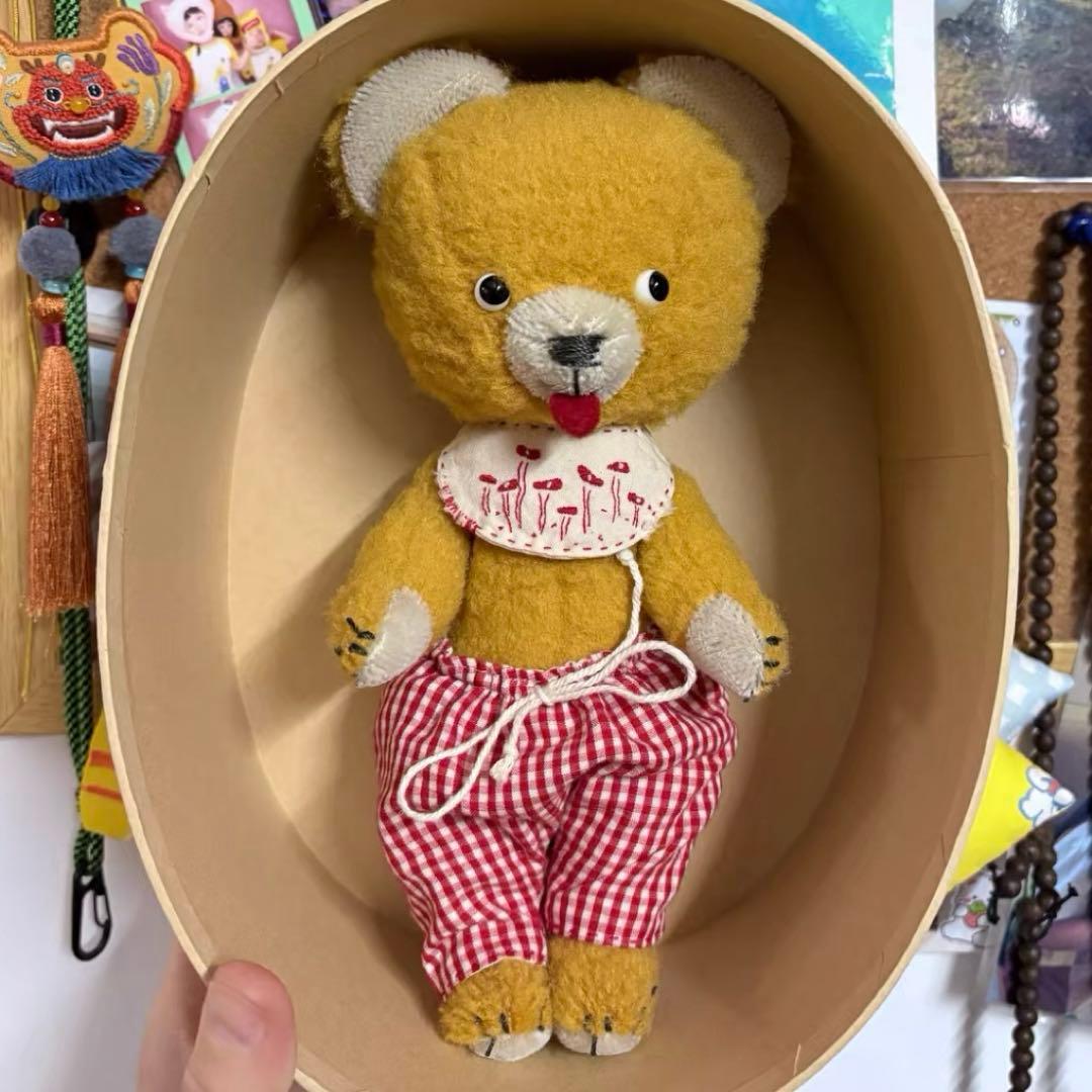 ベロ出しのくまさん アーティストベア 海外作家様 テディベア ぬいぐるみ