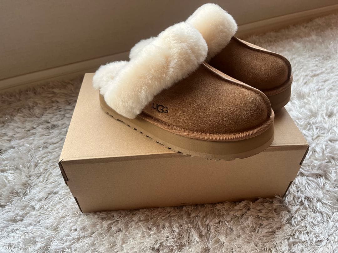 UGG スリッポン ムートン