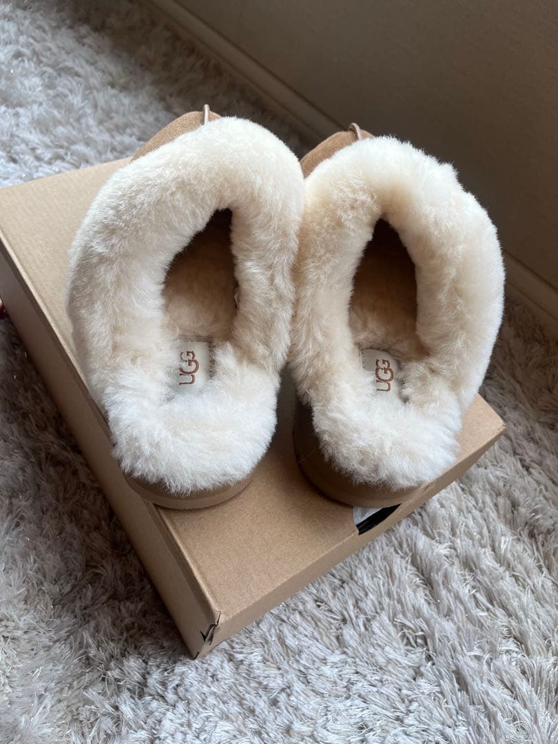 UGG スリッポン ムートン