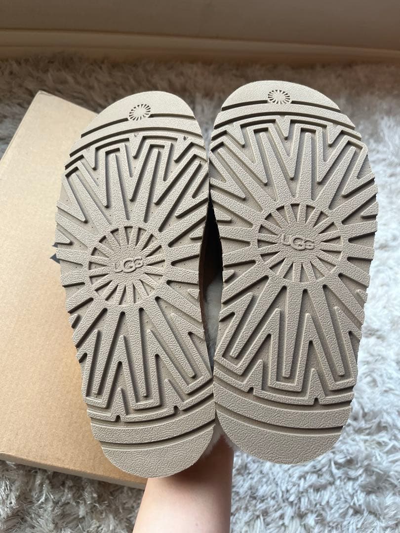 UGG スリッポン ムートン
