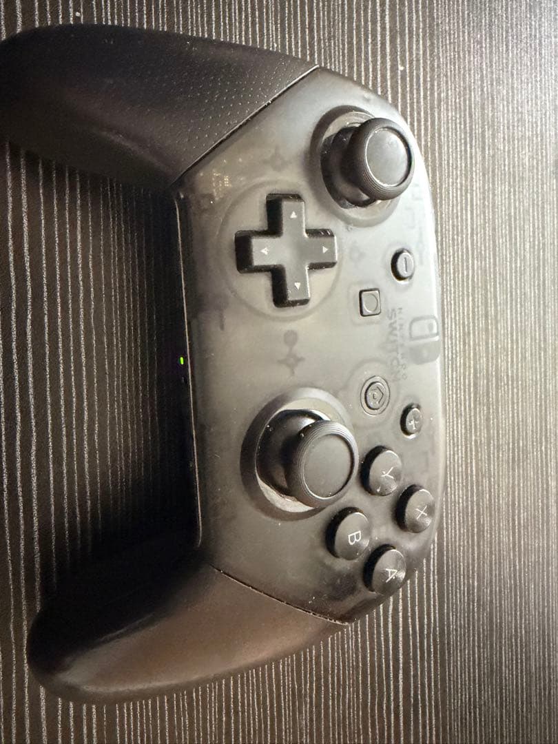 Nintendo Switch ネオンブルー/ネオンレッド 本体とProコン付