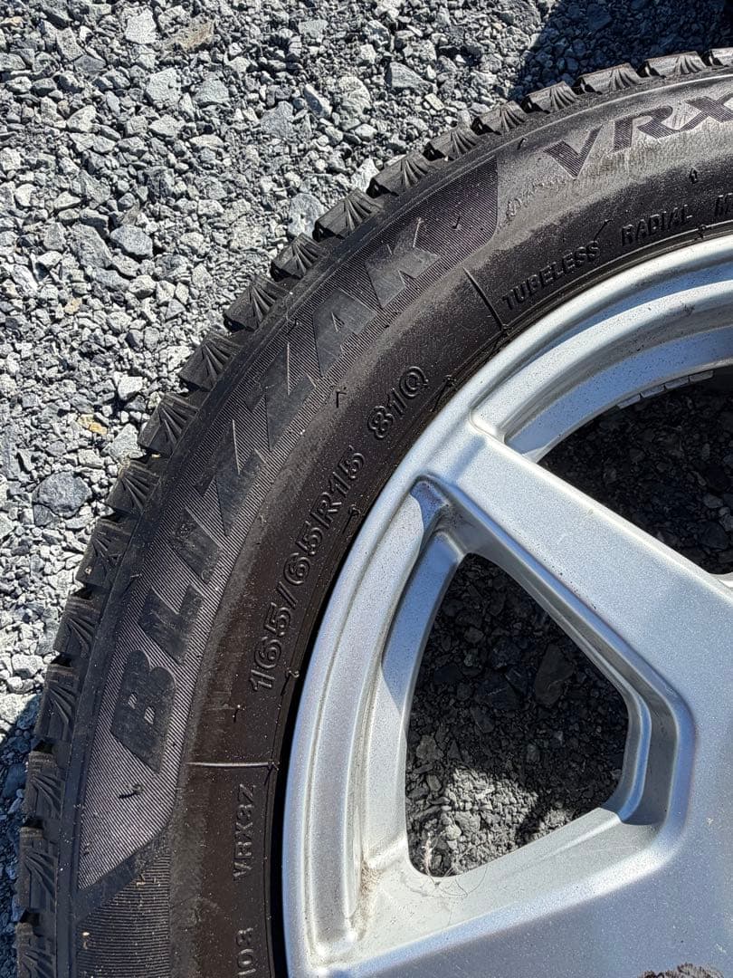 ブリザック VRX3 ホイール付きスタッドレス　15インチ