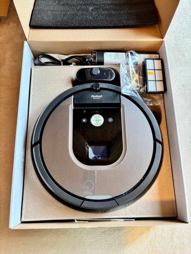 iRobot Roomba 960ロボット掃除機　アイロボット　ルンバ960