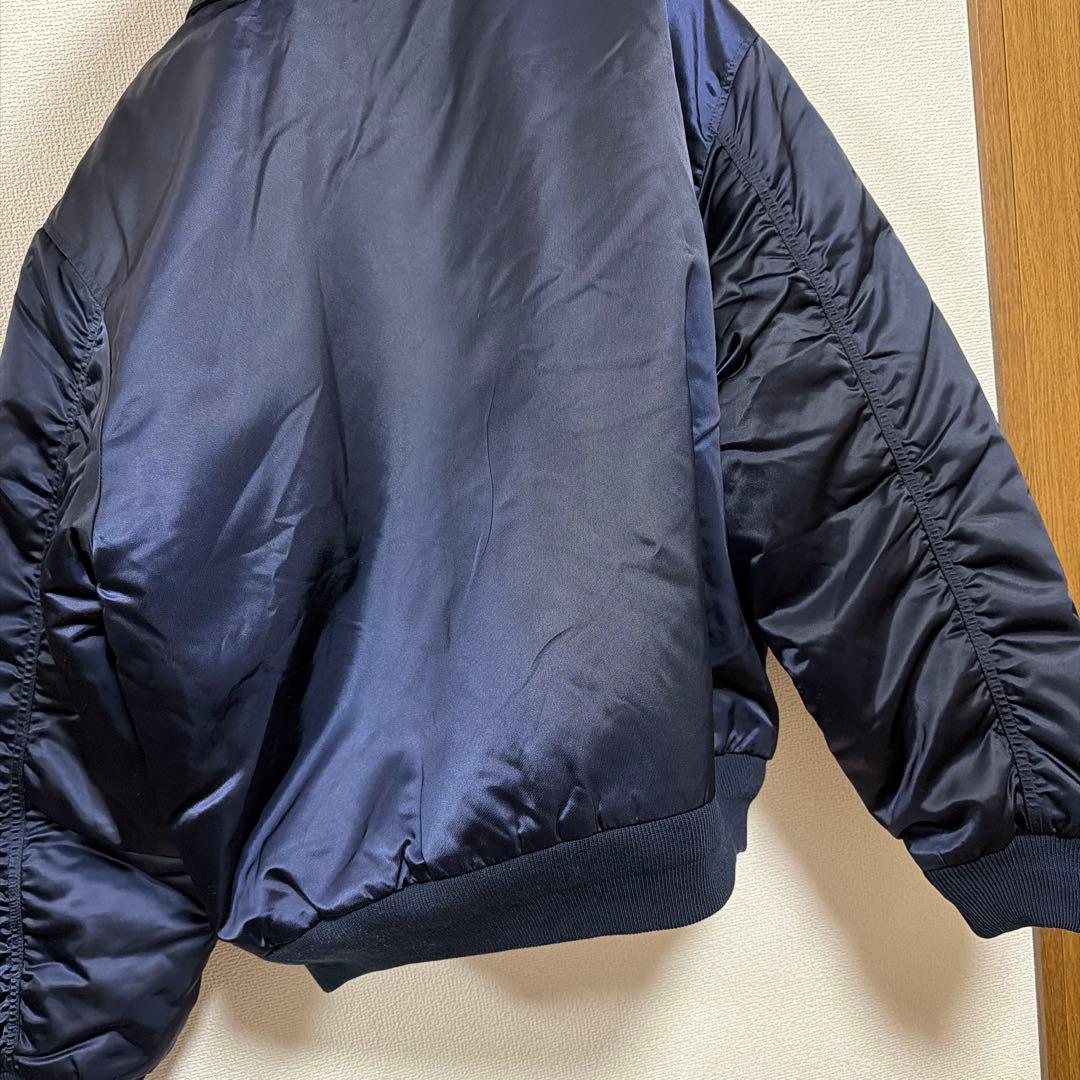 HUF リバーシブルブルゾン